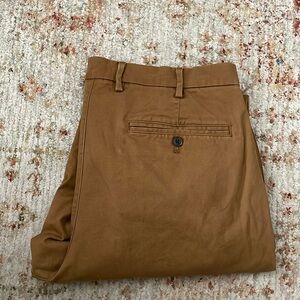 Men’s gap dress pants chino